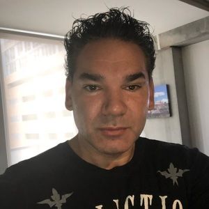 Meet your Posher, Dimitris